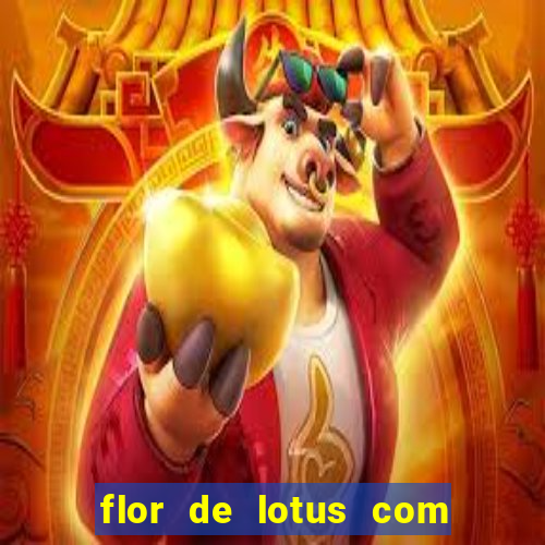 flor de lotus com lua tatuagem